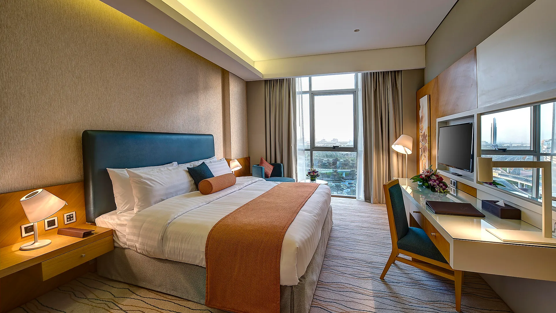 Royal Continental Hotel Dubai