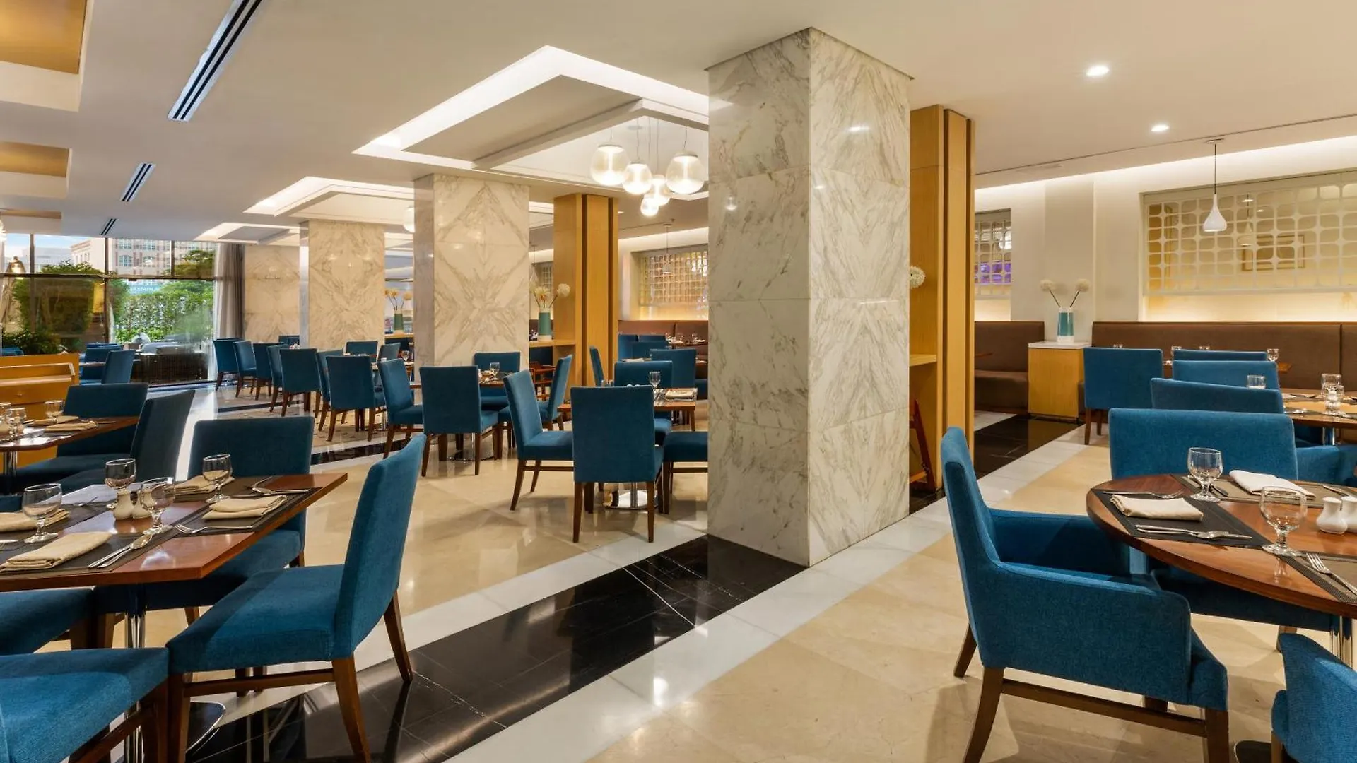 Royal Continental Hotel Dubai
